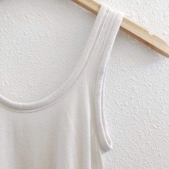 LULULEMON Hold Tight Scoop Neck Tank Top No Size Tag Check Measurement - Picture 7 of 10